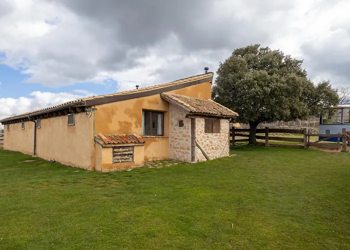 Farm stay Estudios - Granja El Enebral *